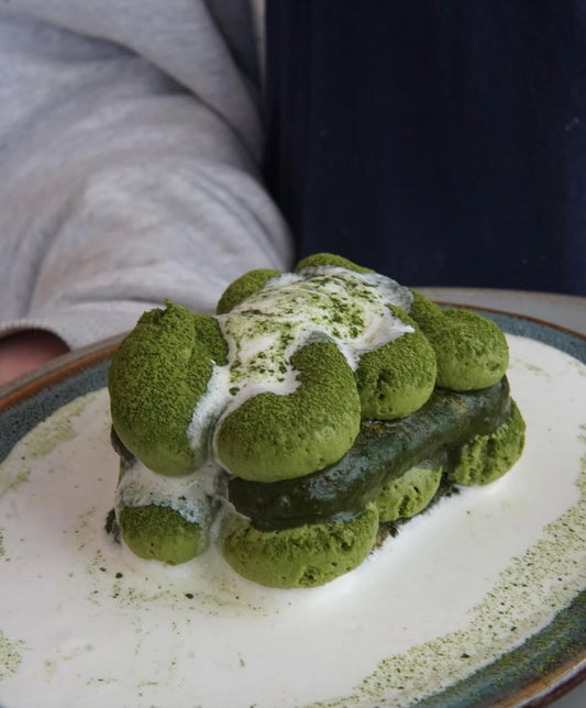 春だけの抹茶デザート。三軒茶屋で味わう、抹茶ティラミスと濃厚抹茶プリン