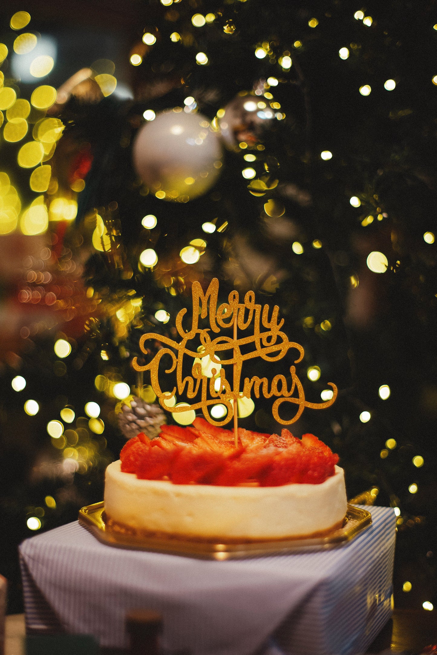 【店頭受け取り】クリスマス苺の生クリームチーズケーキ15㎝