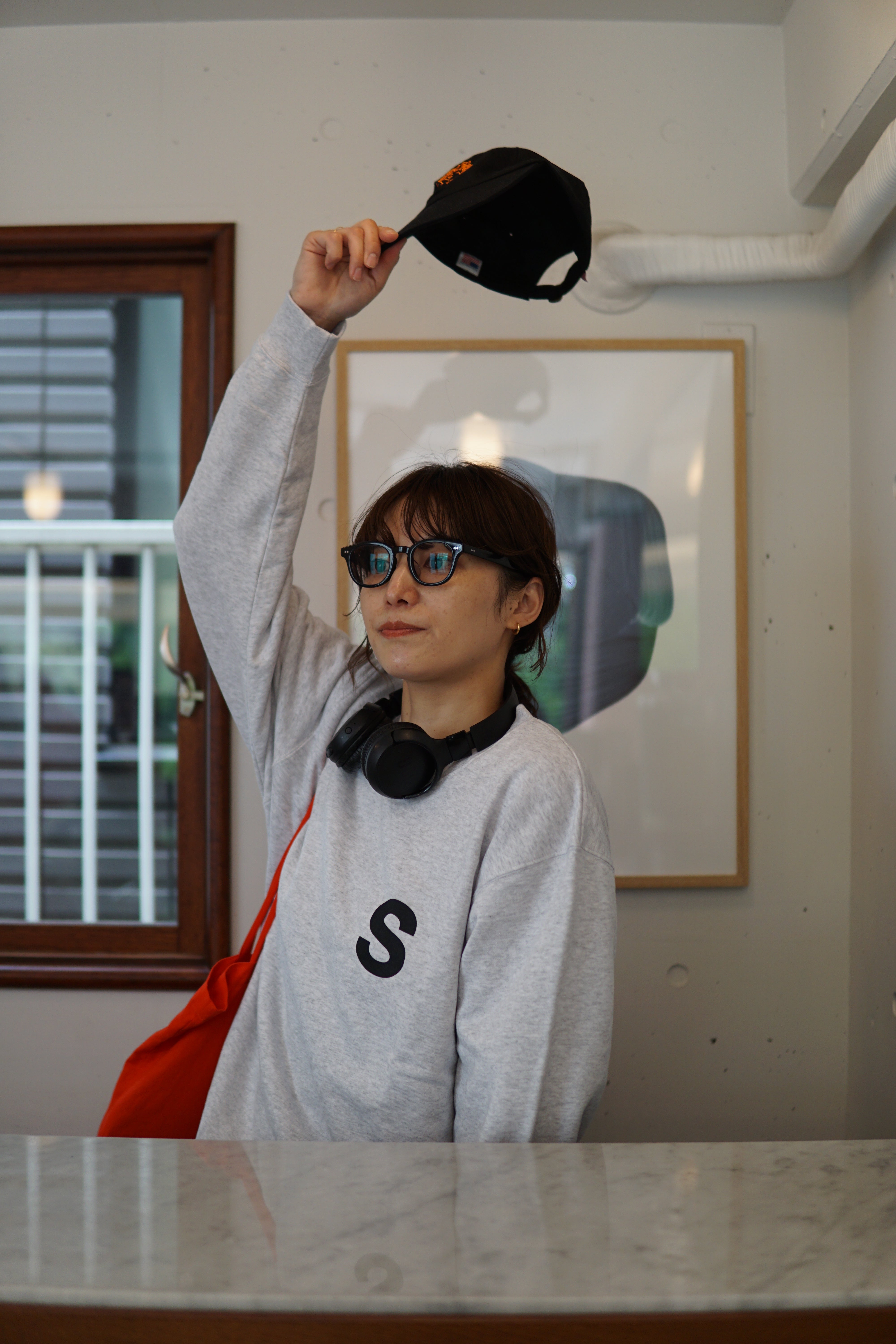 The SUN LIVES HERE スウェット｜公式グッズ / sweat – cafe The SUN
