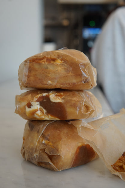 自家製キャラメルパイ4個入り