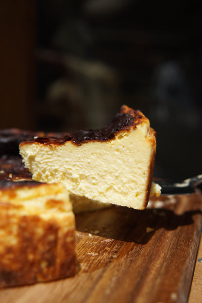 【数量限定】バスクチーズケーキ12㎝｜ホールケーキ