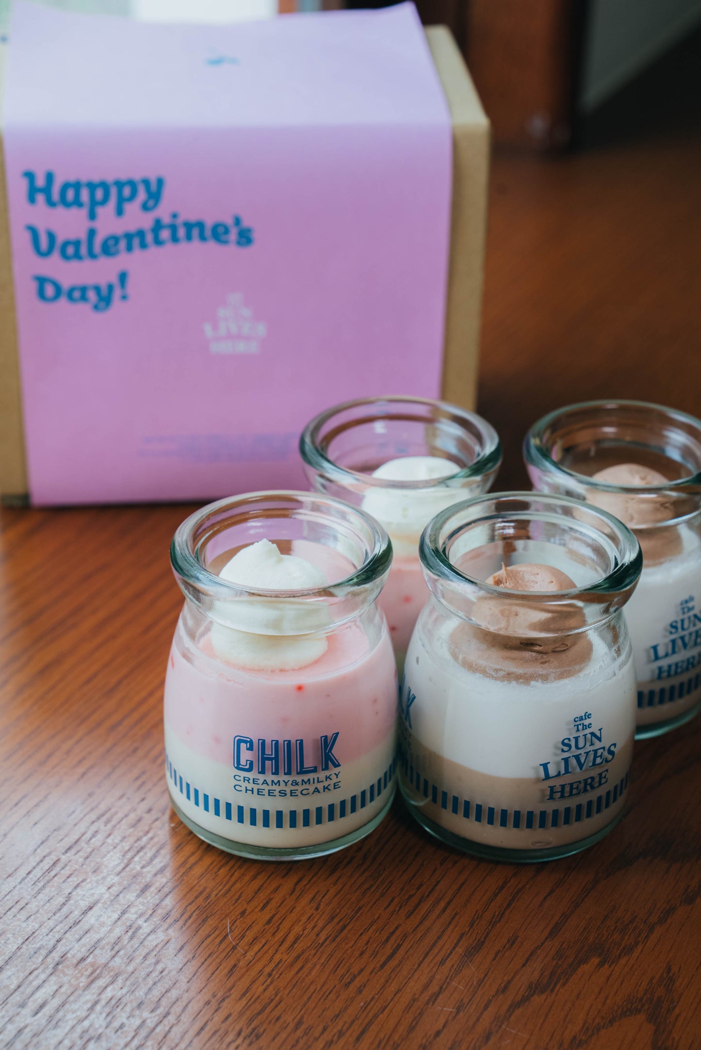 【バレンタイン】CHILK チーズケーキ  4個 BOX(チョコ、ストロベリー）