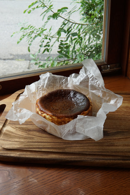 【数量限定】バスクチーズケーキ12㎝｜ホールケーキ