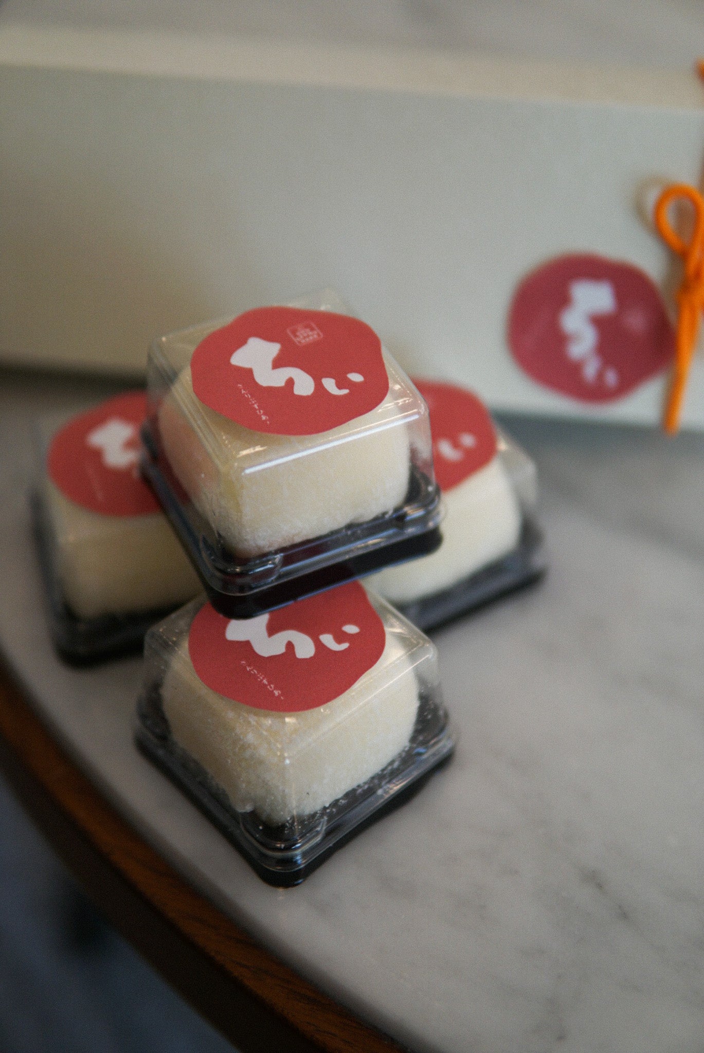 受注販売】ちぃ（チーズ大福）｜冬限定商品 – cafe The SUN LIVES HERE