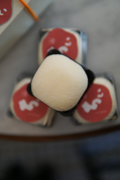 【受注販売】ちぃ（チーズ大福）